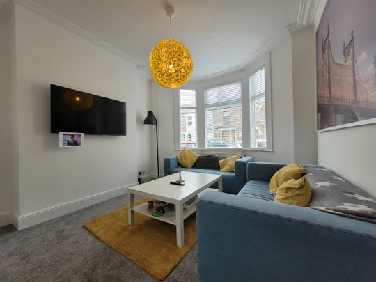 Manor Street, Heath - Photo 1