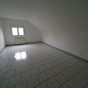 Location appartement 3 pièces - 71m² à Wargnies-le-grand (59144) - Photo 2