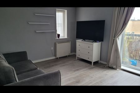 2 Bed Flat, Hulme High Street, M15 - Photo 2