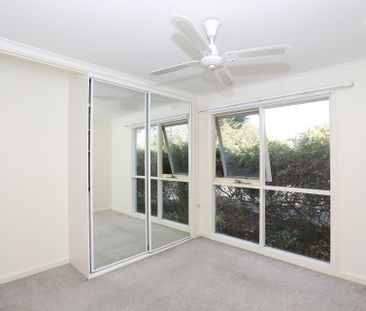 50 Fisher Parade, Ascot Vale VIC 3032 - House For Rent | Domain - Photo 4