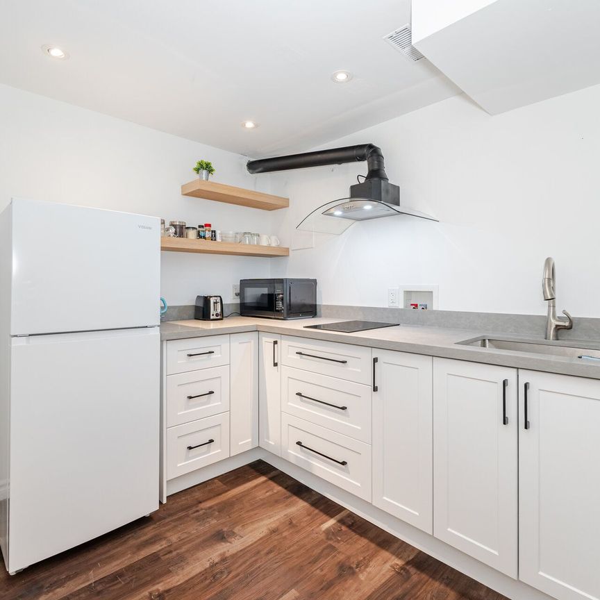 For Lease - 15 Kemano Road Unit# Lower, Aurora, Ontario - Photo 1