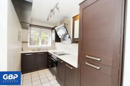 2 bedroom semi-detached house to rent - Photo 3