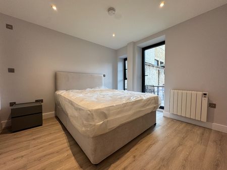 2 Bed Flat, High Road, HA0 - Photo 3