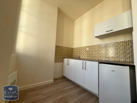 Location Appartement 1 pièce 26m² BRIVE LA GAILLARDE 19100 - Photo 2
