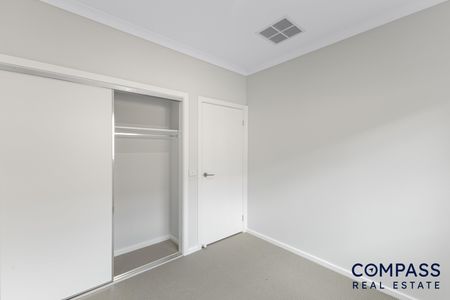 15 Buttercup Crescent, Armstrong Creek VIC 3217 - House For Rent | Domain - Photo 5