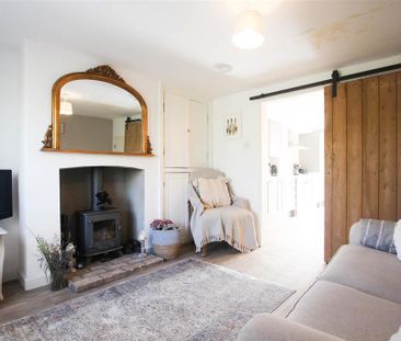 2 bedroom terraced house to rent - Photo 1