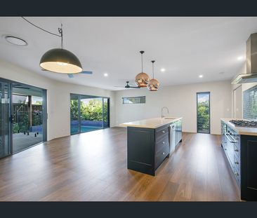 Luxurious 3 bedroom home with heated mineral pool and thoughtful la... - Photo 6