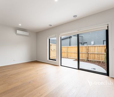 3-Bedroom Home in Donnybrook, Steps from the Train Station!! - Photo 3