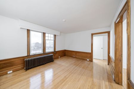 For Lease - 4 Kingston Road Unit# 42, Toronto, Ontario - Photo 2