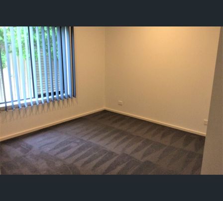 3/5 Karlovac Court, Bell Park, Vic 3215 - Photo 1