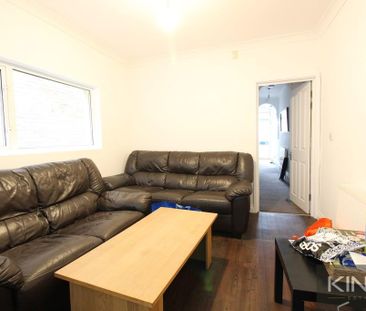 5 bedroom terraced house to rent - Photo 1