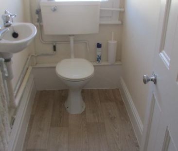 1 bedroom property to rent - Photo 6