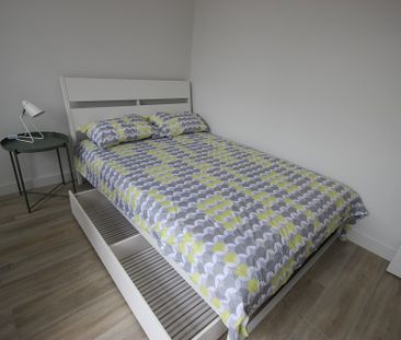 6-bedroom shared house, Fifth St - Photo 5