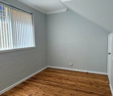 3 Bedroom Downstairs Flat - Photo 3