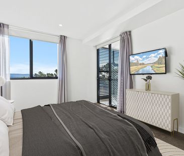 Sundrenched Apartment - Photo 2