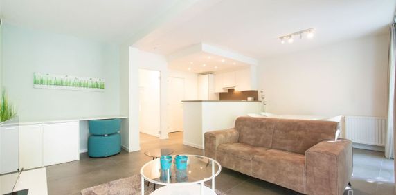 Appartement te huur in Elsene voor € 1.350 met 1 slaapkamer - Photo 2