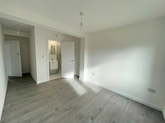 Room in a Shared House, Headstone Drive, HA1 - Photo 1