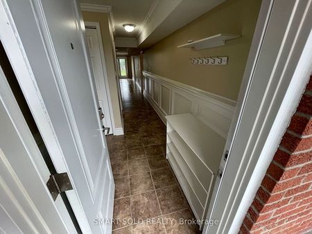 For Lease - 1575 Corkstone Glade, Mississauga, Ontario - Photo 3