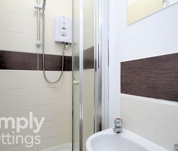 Studio to rent - Photo 6