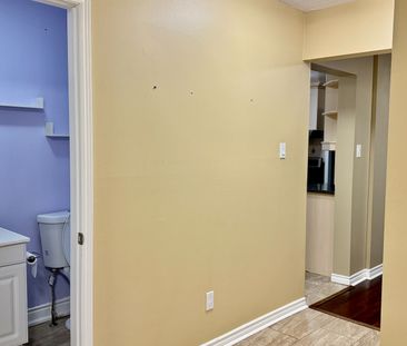 For Lease - 3211 Valcourt Crescent, Mississauga, Ontario - Photo 6