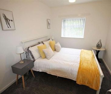 Walmsley Court, Wellington Road, Eccles, M30 - Photo 5