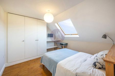 6 bedroom semi-detached house to rent - Photo 2