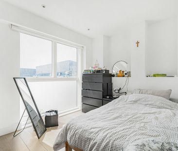 Stewarts Road, London, SW8 4UG - Photo 6