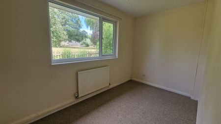 small.property-address__title - Photo 3