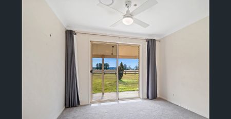 Spacious Family Home with Rural Outlook - Photo 2