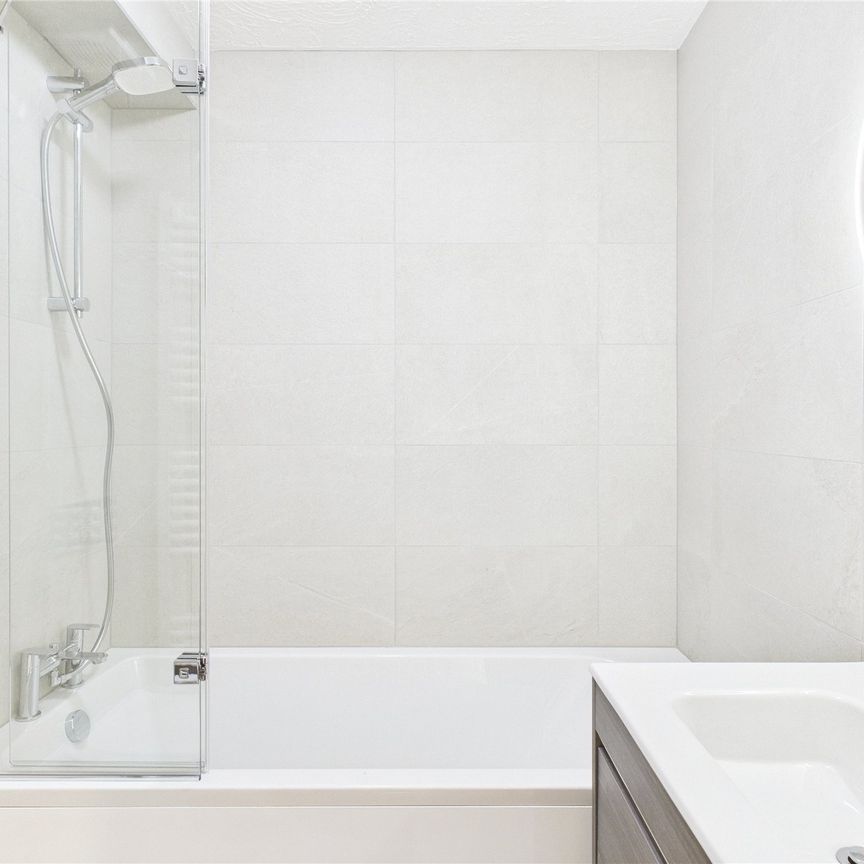 The Byfrons, Farnborough The Byfrons, Farnborough - Photo 2