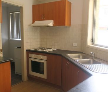 Modern Townhouse!! - Photo 3