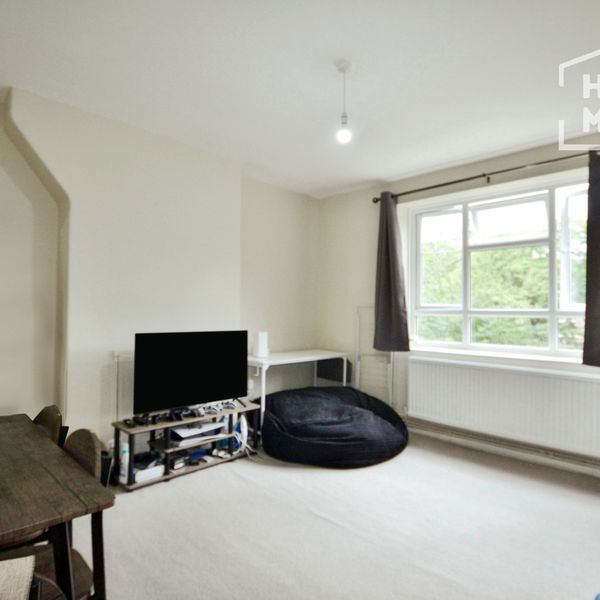 Hargreaves House W12 - Photo 1