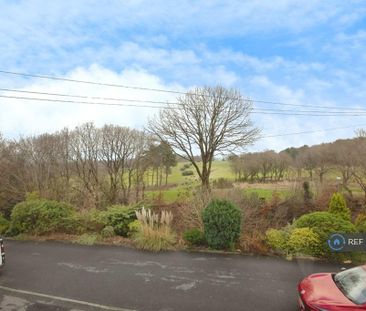 4 bedroom semi-detached house to rent - Photo 6