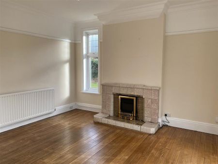 5 bedroom detached house to rent - Photo 3