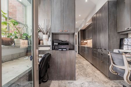 For Lease - 21 Howland Avenue Unit# Upper, Toronto, Ontario - Photo 2