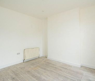 4 bedroom maisonette to rent - Photo 4