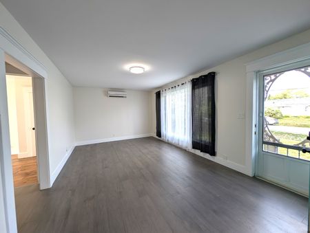 Parkmoor Avenue, Halifax 25-090 - Photo 2