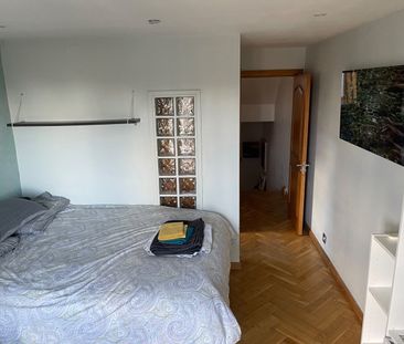 Room in a Shared House, Knoll Road, SW18 - Photo 2