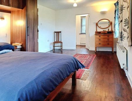 4 bedroom detached house to rent - Photo 4