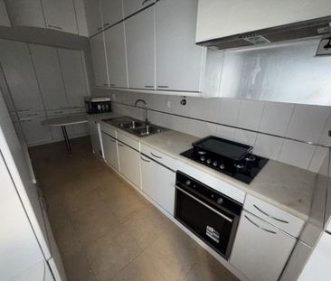 2 bedroom luxury Flat for rent in São Domingos de Benfica, Lisbon - Photo 5