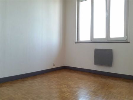 Location Appartement 101.56 M² SAINT-LOUIS 1 240 € - Photo 3