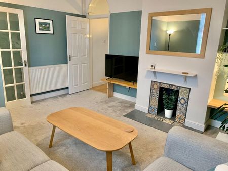 2 Bed Terraced House, British Road, BS3 - Photo 3