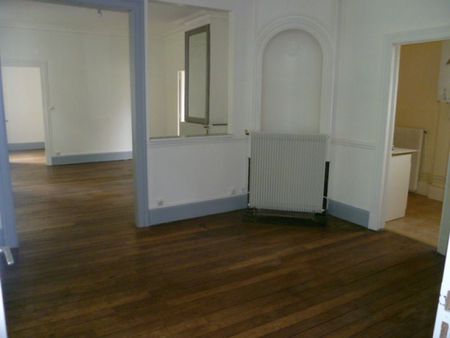 Location Appartement 4 pièces 69m² NANCY 54000 - Photo 2