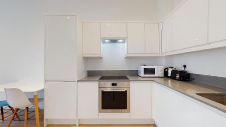 1 bedroom flat to rent - Photo 5