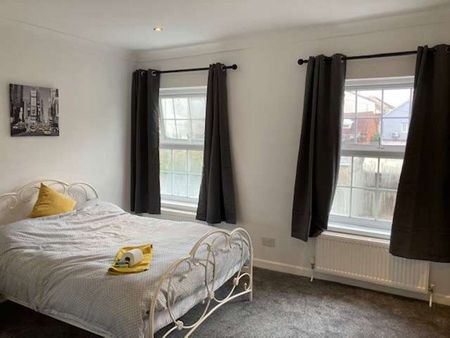 🔥Comfortable Rooms + Modern House🔥 Room 4 - Photo 5