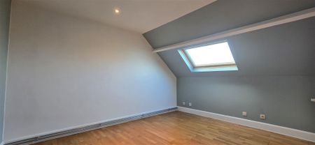 Magnifique maison entièrement restaurée sise sur 6A 30ca - Photo 3