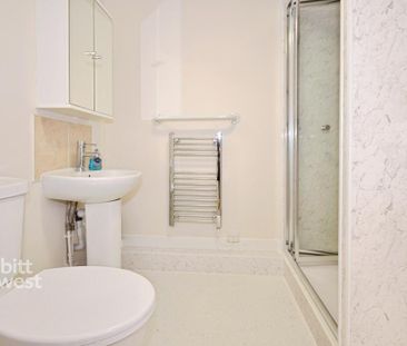 1 bedroom retirement property to rent - Photo 6