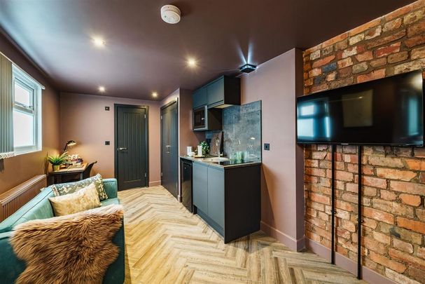 Studio to rent - Photo 1