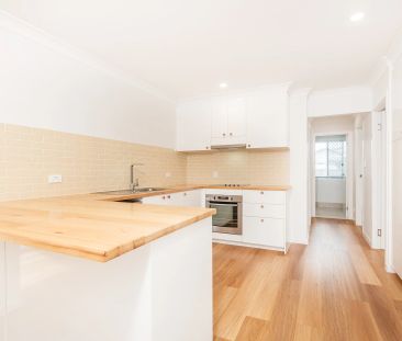 Make heading Modern Mid-Century Charm in the Heart of Clontarf - Photo 2