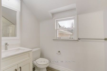 For Lease - 46 Fenn Avenue, Toronto, Ontario - Photo 3